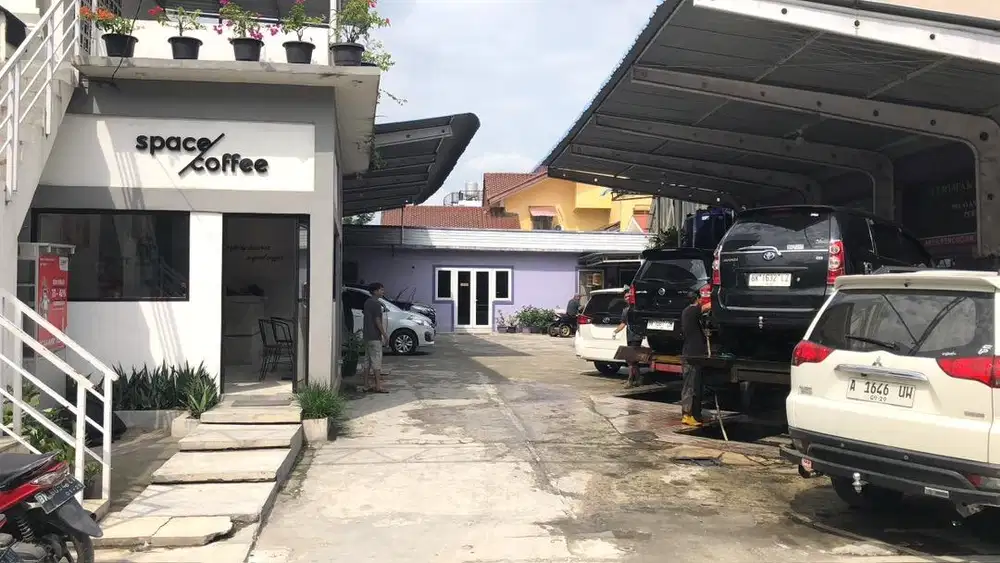 Dibutuhkan karyawan doormser mobil hidrolik