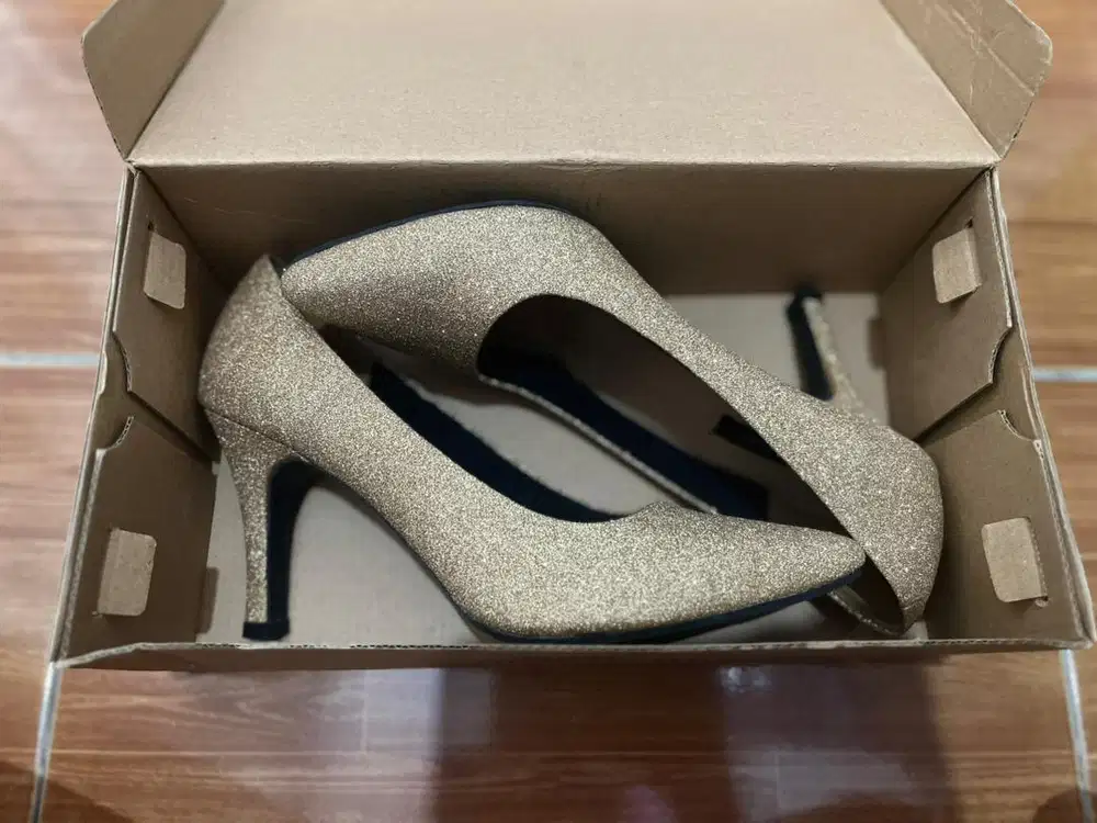 Sepatu High Heels by Prima Classe