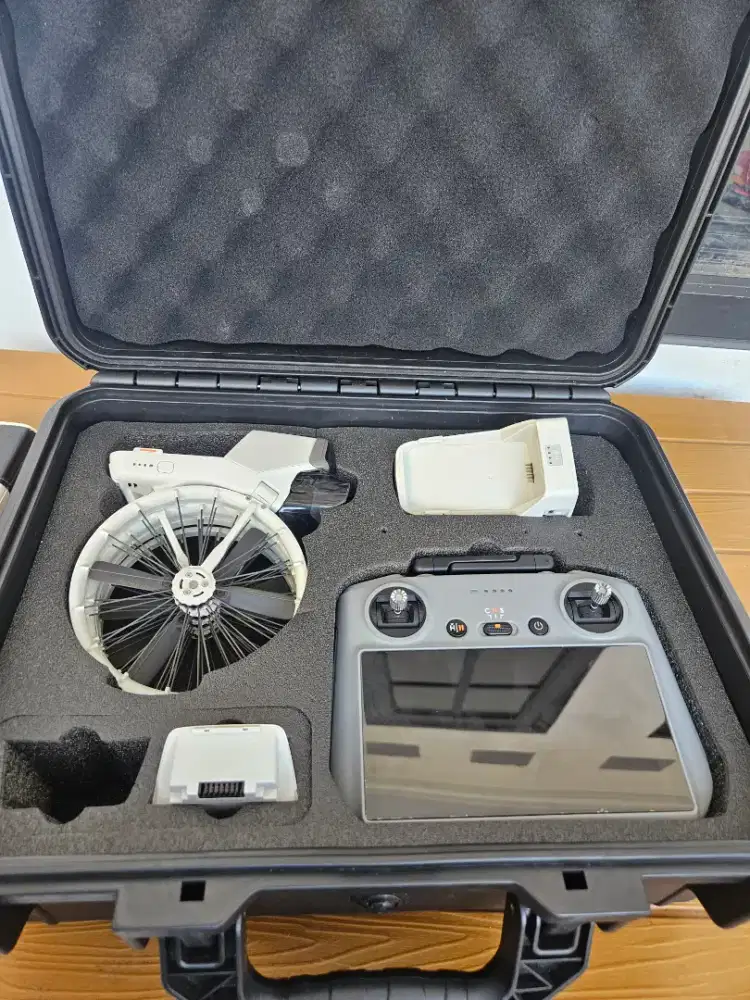 DJI flip basic , remote RC 2