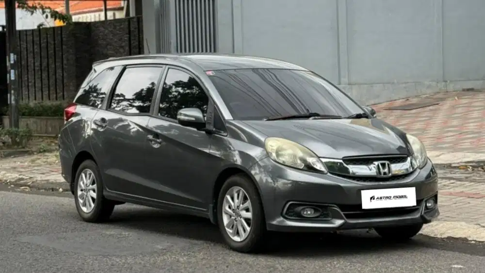 MOBILIO 2015 / 2014 Matic Bagus Murah Kredit Bekas Surabaya Jawa Timur