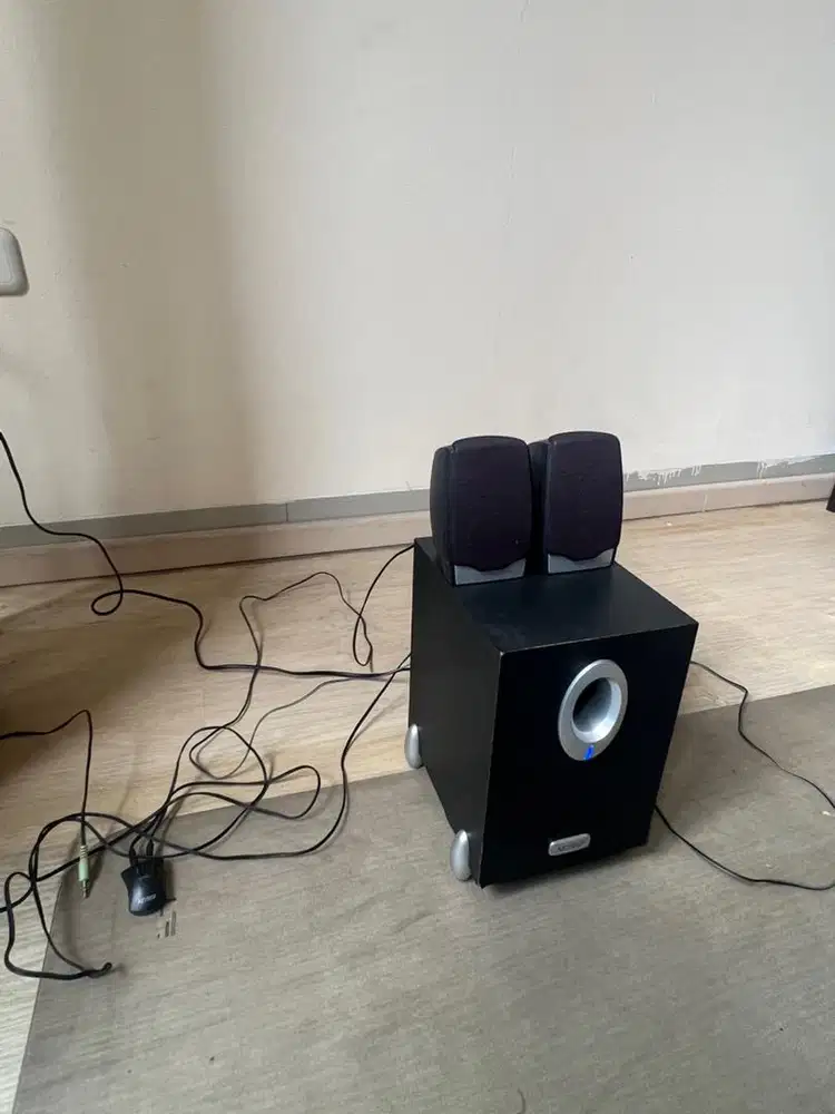 XFREE computer speaker