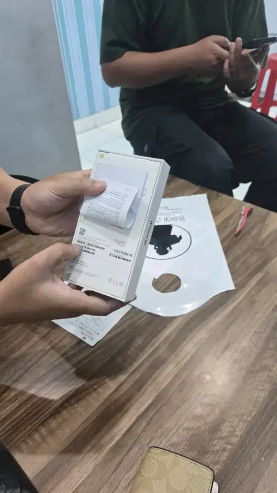 Iphone 16 128gb resmi ibox masih segel