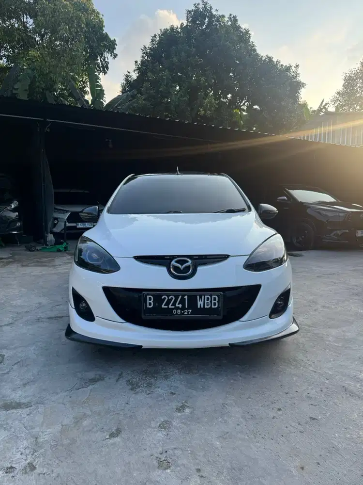 Mazda 2 2012 Bensin
