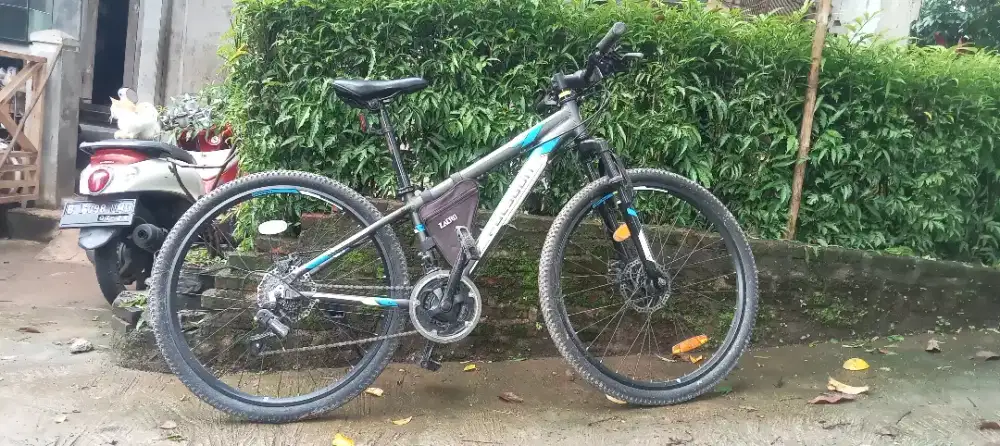 Sepeda Polygon Thunder