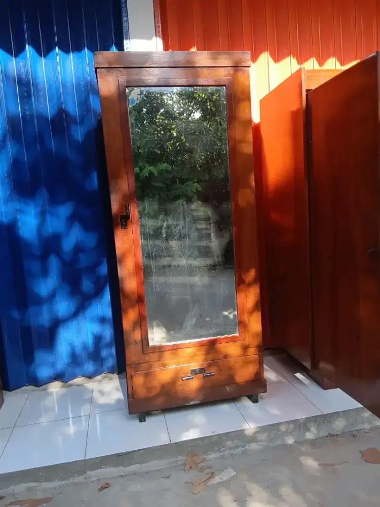 lemari pakaian kolonial jati tua art deco