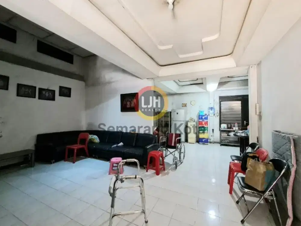 Rumah siap huni di jalan Halmahera