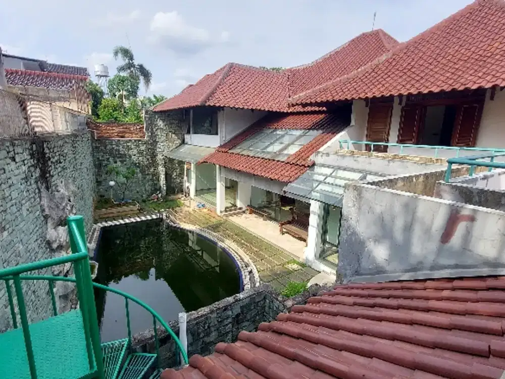 Dijual Rumah 5 kamar dekat Pondok Indah Jaksel