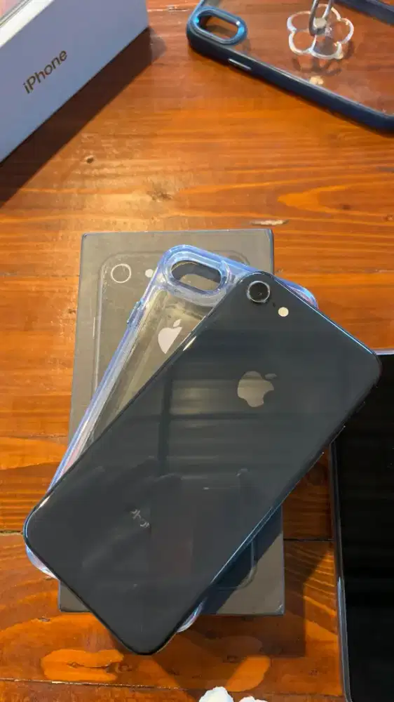 iPhone 8 128gb all op