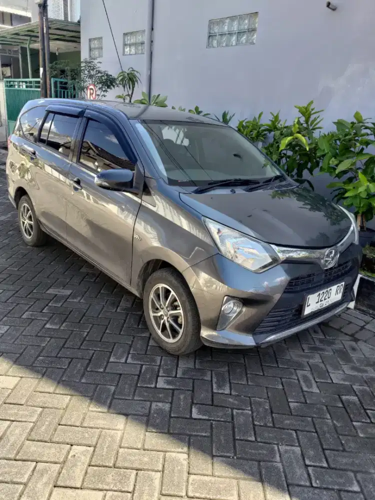 Mobil Toyota Calya milik sendiri
