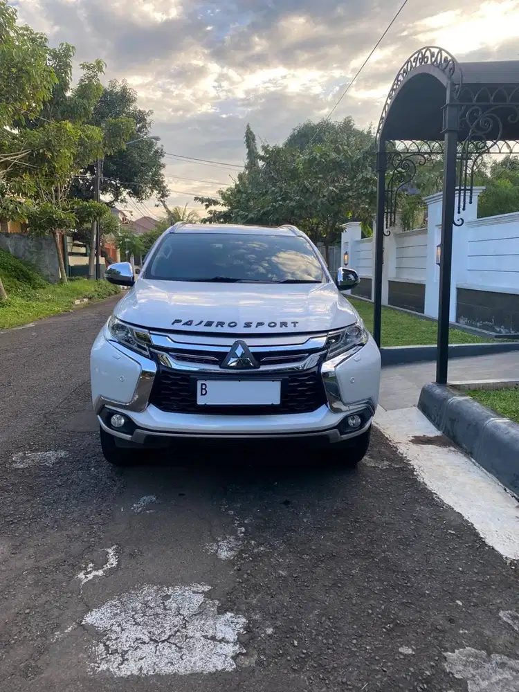 Mitsubishi pajero sport Dakkar 2.5 solar matic th 2019 akhir