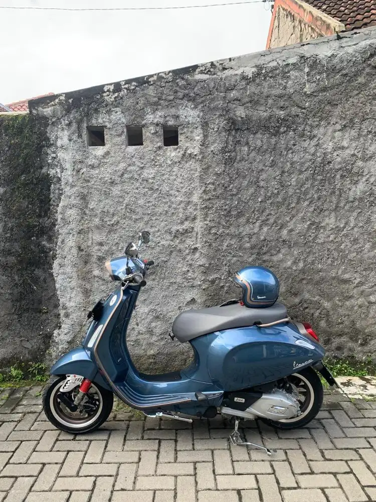 Vespa Sprint Limited Edition 1010th Anniversary