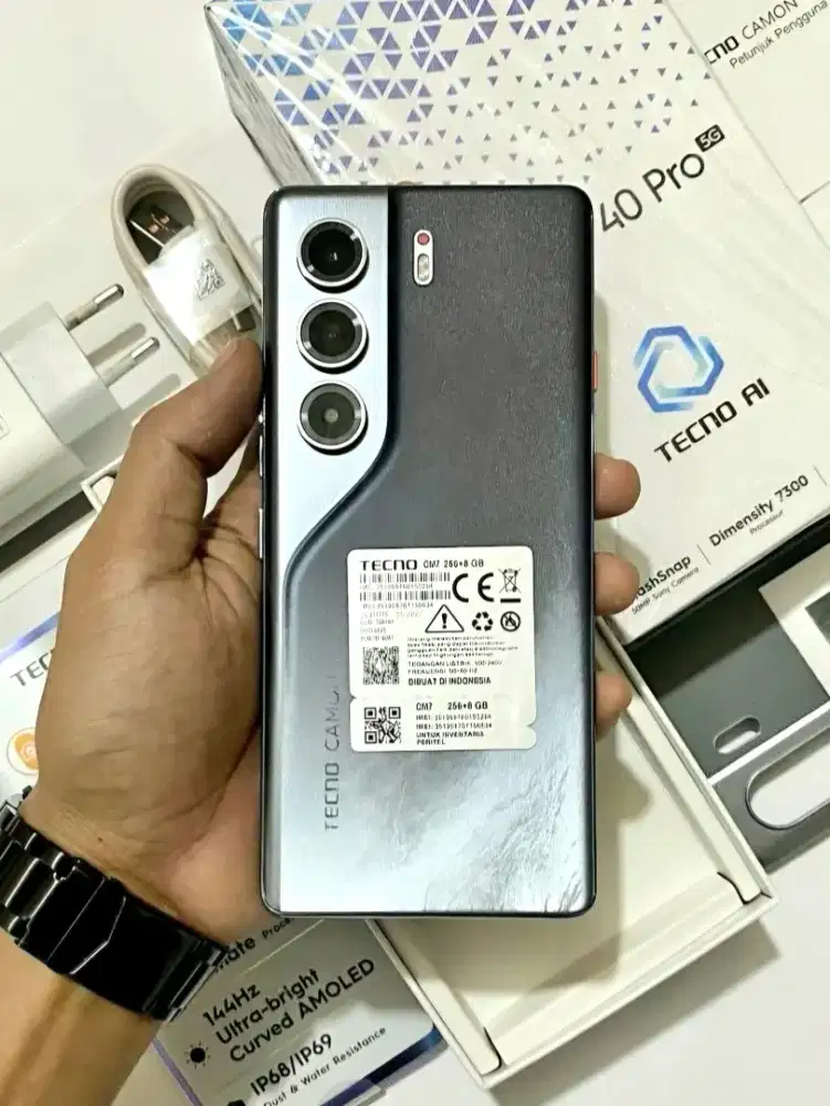 TECNO CAMON 40 PRO 5G 8/256GB SUPER MULUS