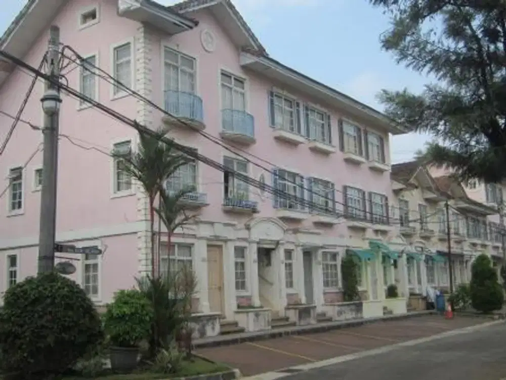 Dijual Town House Taman Elok Selatan-Lippo Karawaci|2KT, Harga 650JT