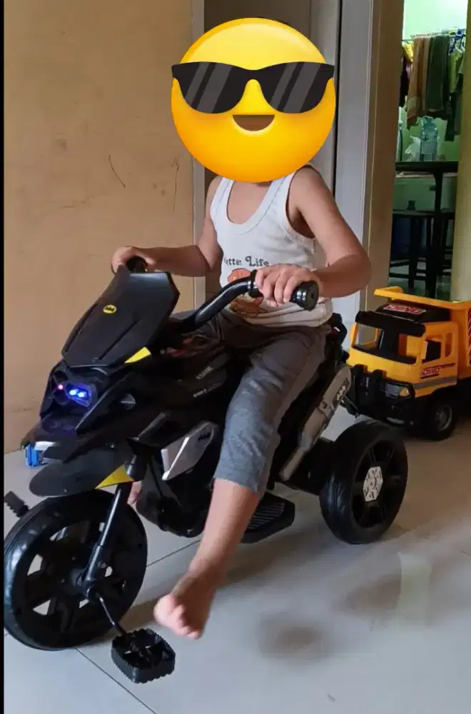 Sepeda Motor Aki Exotic 2in1 Batman preloved