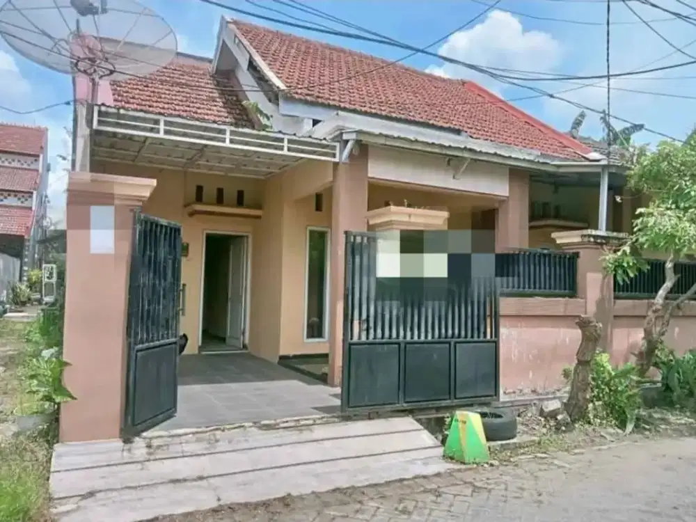 Rumah murah siap huni Posisi Hook di perumahan gununganyar emas Surabaya