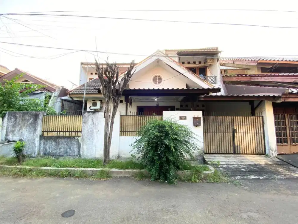 Cinere mega cinere luas 148 rumah 2 lantai dalam komplek belakang informa