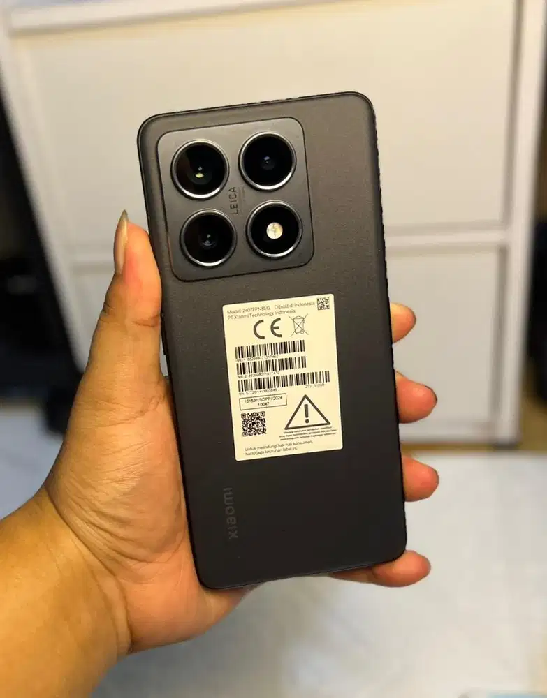 Xiaomi 14 T Pro 12/512 Unit + Charger Lokal