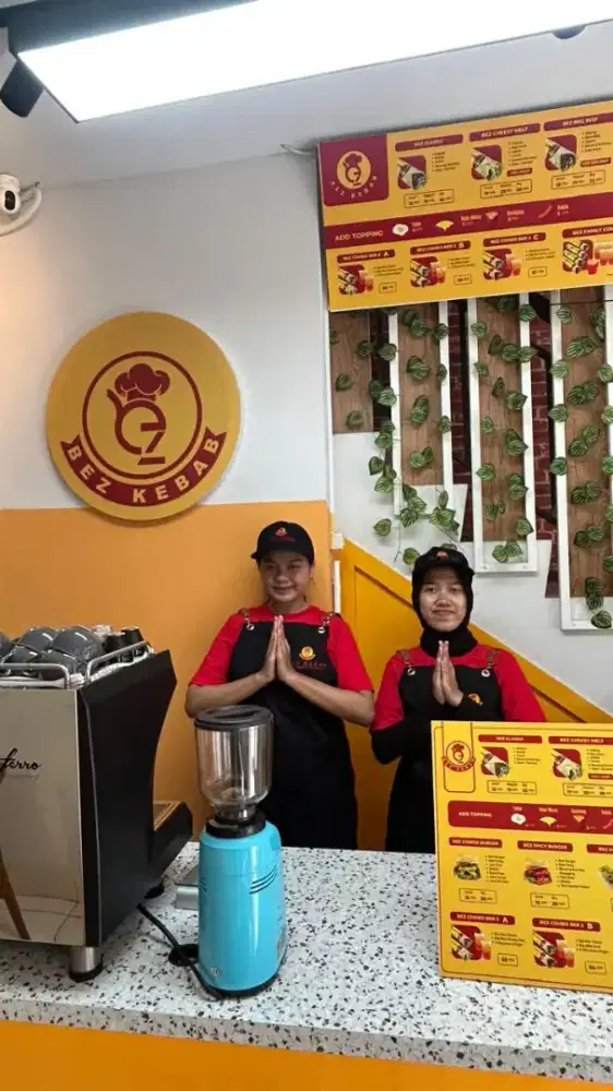 Di butuhkan konten kreator editor desain  sosmed