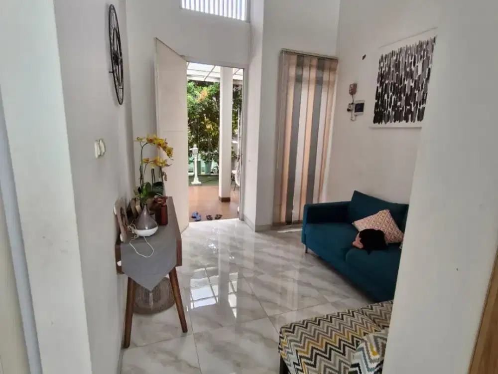 Dijual Rumah 2 Lantai Nyaman Siap Huni Semi Furnish Minimalis Lokasi di Cherryfield Bandung