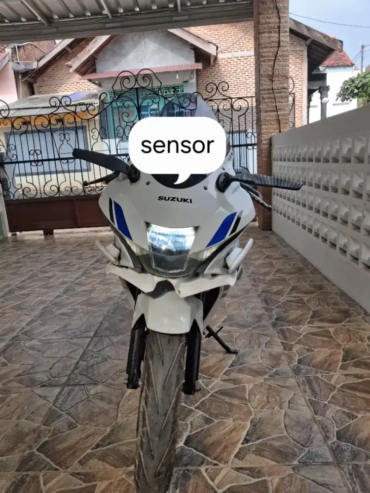 GSX - R150 Warna Eksklusif