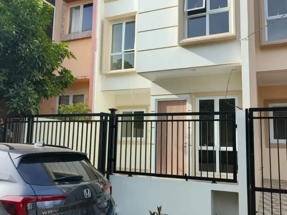 Dijual Rumah Siap Huni 2 Lantai di Sektor 7A