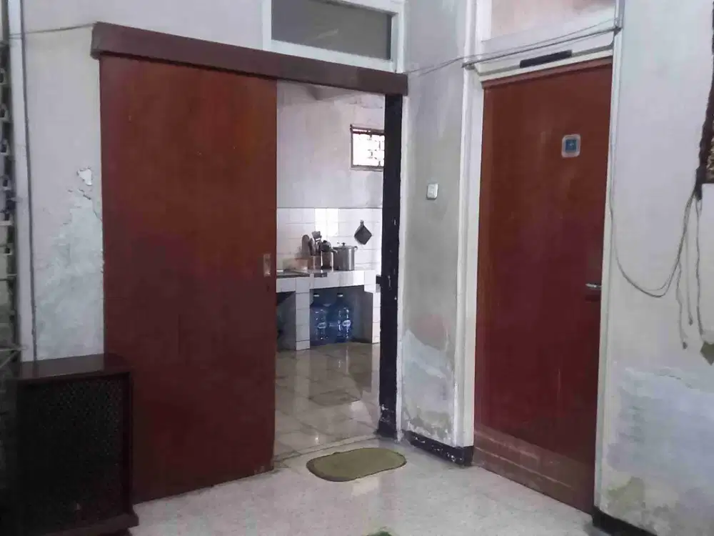 Dijual rumah lama terawat Jl.sekejati Kiaracondong dekat Pindad Bandung