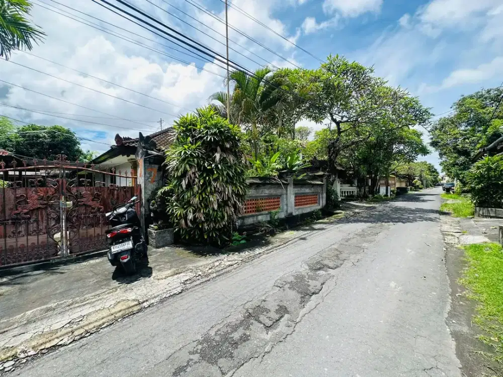 Di jual rumah lantai 1 Lokasi di jalan Jayagiri  Renon Denpasar