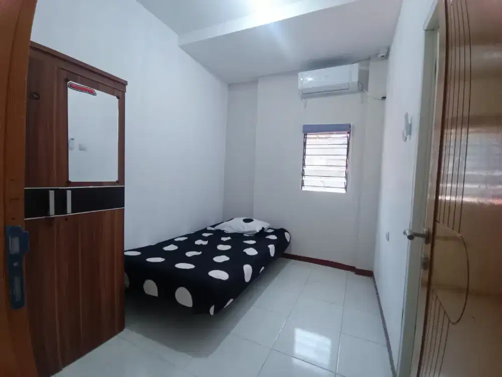 MORA KOST Kos Baru & Nyaman