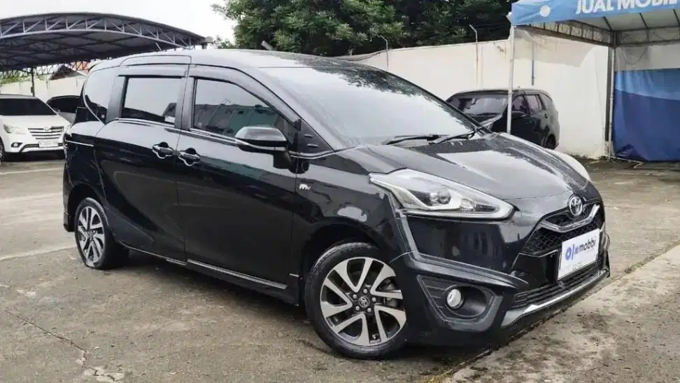 TERMURAH Toyota Sienta 1.5 Q Bensin-AT 2021 WIA B