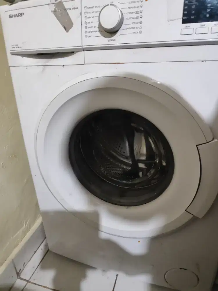 Mesin cuci Merk SHARP 10 KG BEKAS LAUNDRY KONDISI MASIH BAGUS.