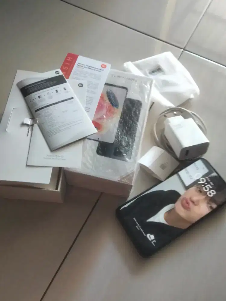 Dijual cepat hp xiomi redmi note 12 ram 6/128