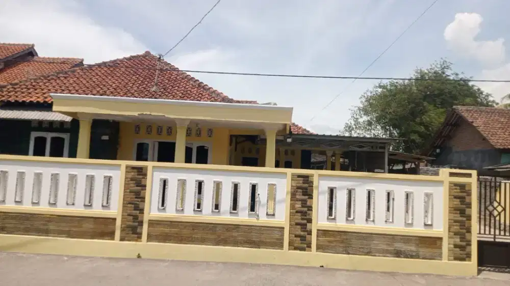 Disewakan sebuah rumah