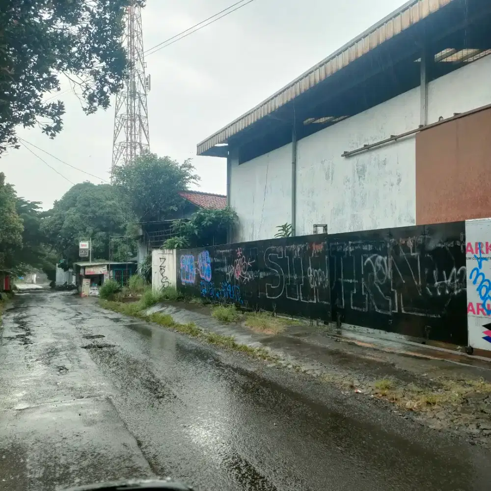 dDi sewakan / jual gudang di gn Sindur akses kontainer 40 feet lt 500m