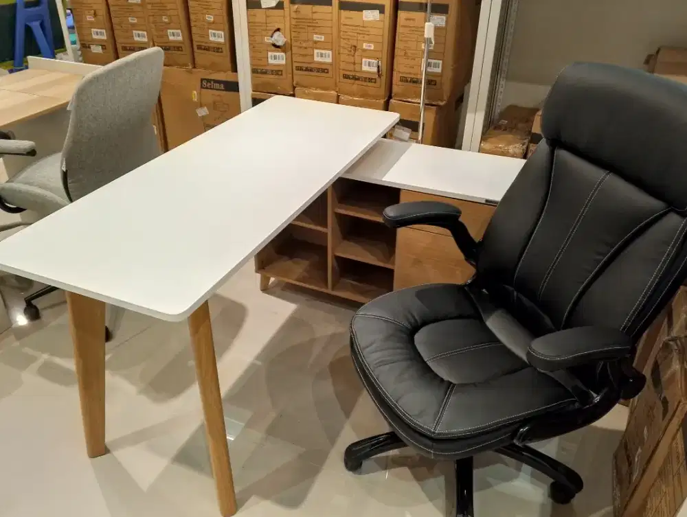 KURSI DAN MEJA KERJA