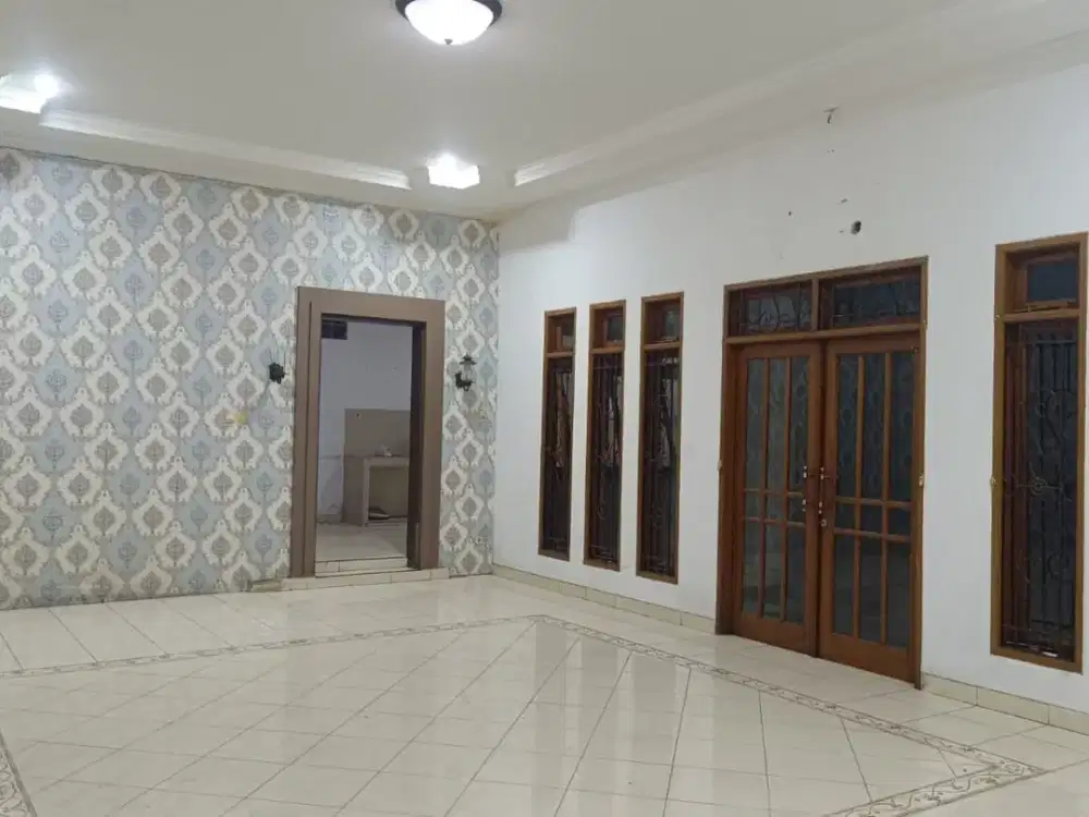 Disewakan Rumah Hook Siap Huni Lokasi Strategis di Taman Kopo Indah 3 Bandung