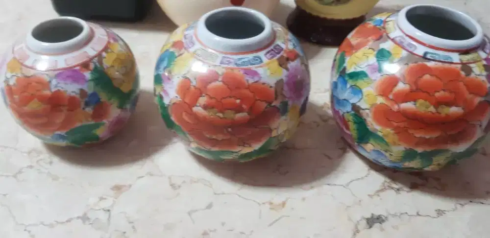 Guci keramik antik lawas