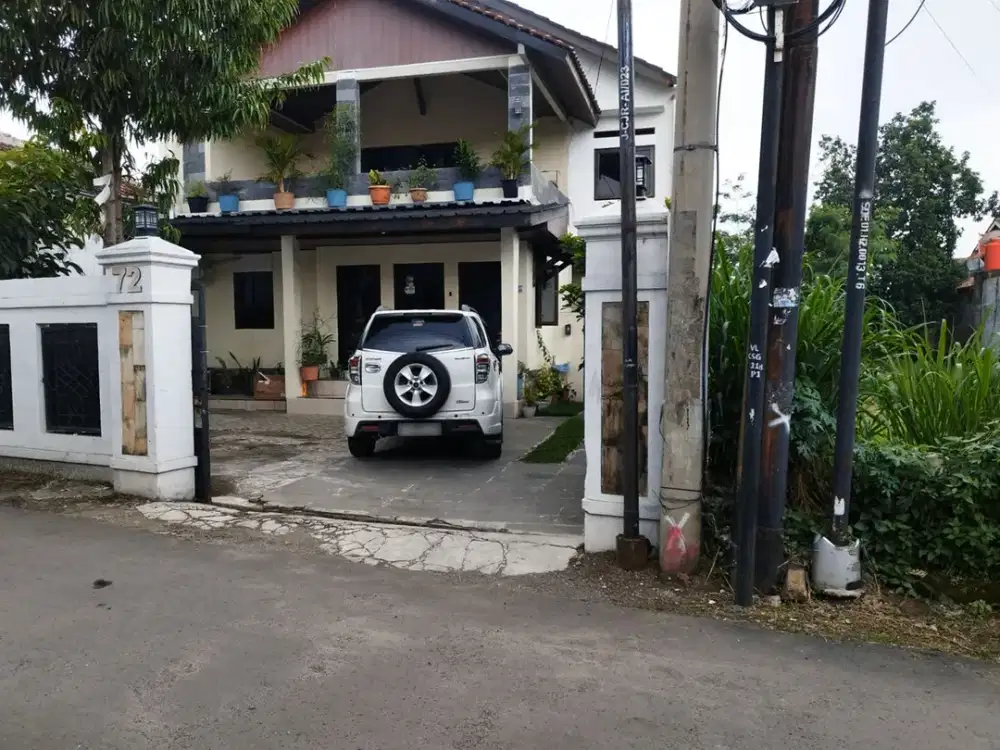 Rumah 2 Lantai Ciamik Siap Huni di Pusat Kota Cianjur