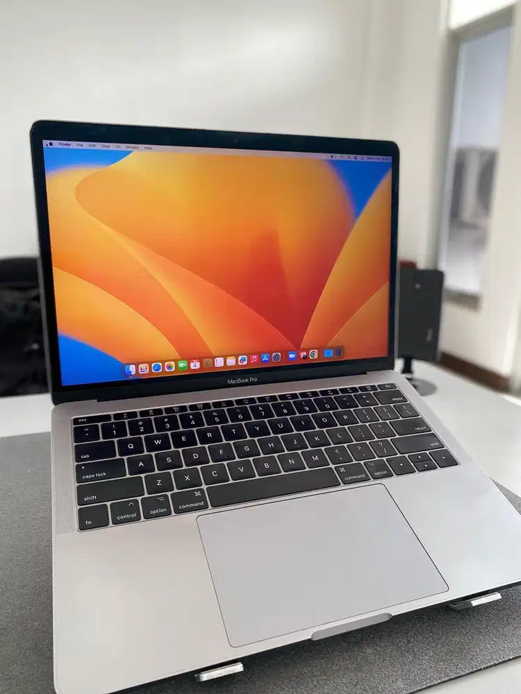 Macbook pro 2017 core i7 RAM 16GB