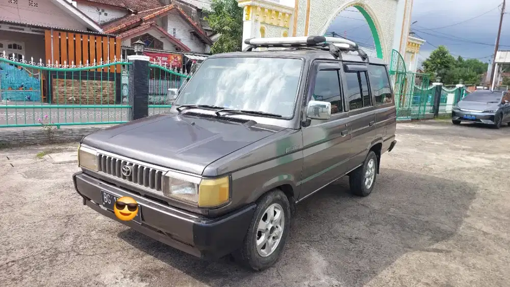 Toyota kijang super 1991