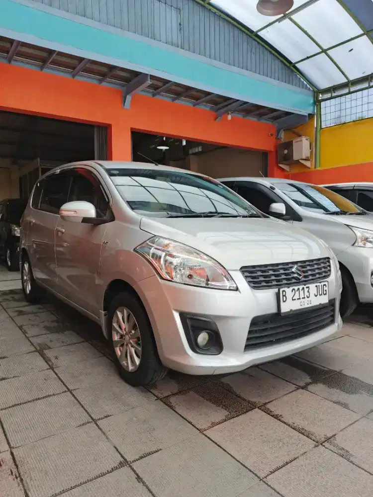 Suzuki Ertiga 1.5 GL Manual 2012