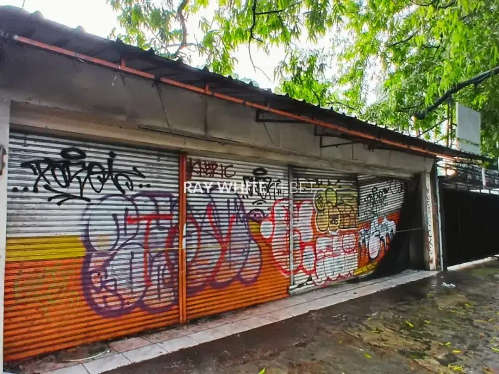 Tanah & Bangunan SHM di Sultan Iskandar Muda, Jakarta Selatan