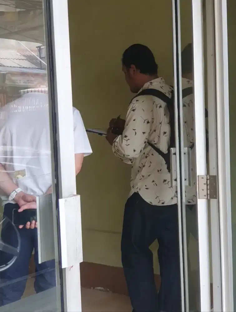 Mencari  LOWONGAN DAN JASA