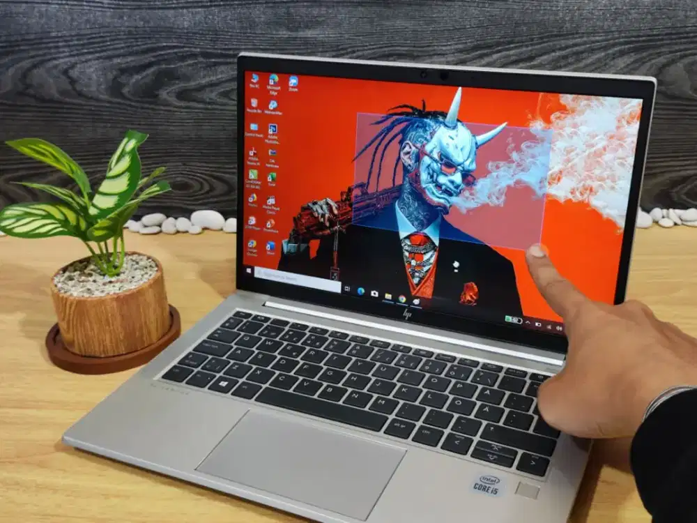 HP ELITEBOOK 830 COCOK BUAT DESIGN EDITING DAN KERJA BISA KREDIT JUGA