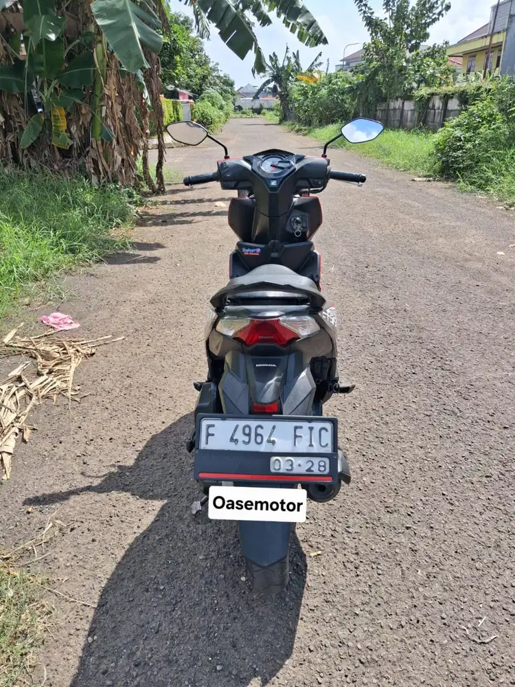 (B) Honda Beat Sporty CBS FI Tahun 2023