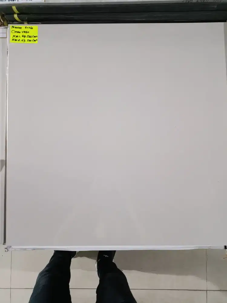 Granite tile ukuran 60x60 KW1 dan KW2 (merk Lux & Pegasus)