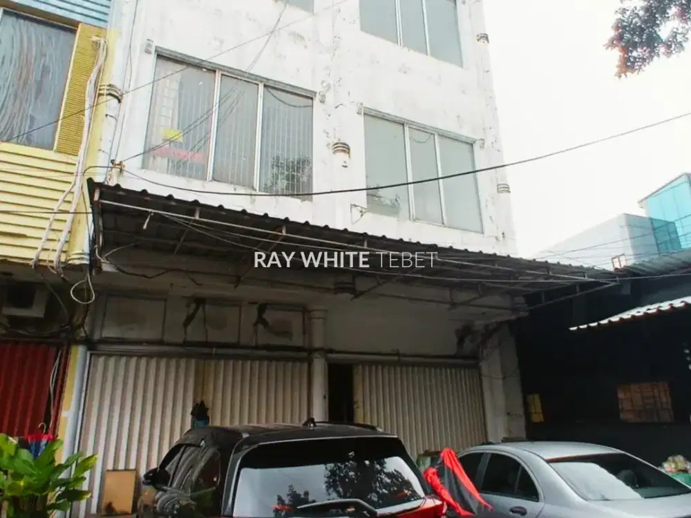 Dijual Melalui Lelang - Ruko 3 Lantai di Pejaten Raya, Jakarta Selatan