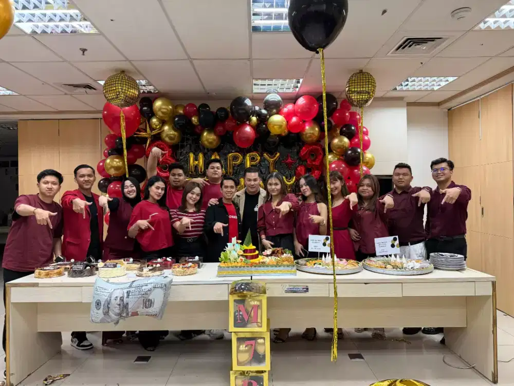 BUTUH STAFF MARKETING 6 ORANG