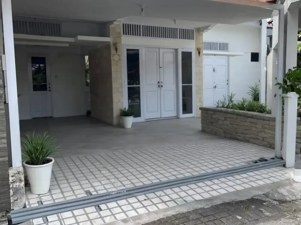 Dijual Rumah di Komplek Pinus Regency Bandung.