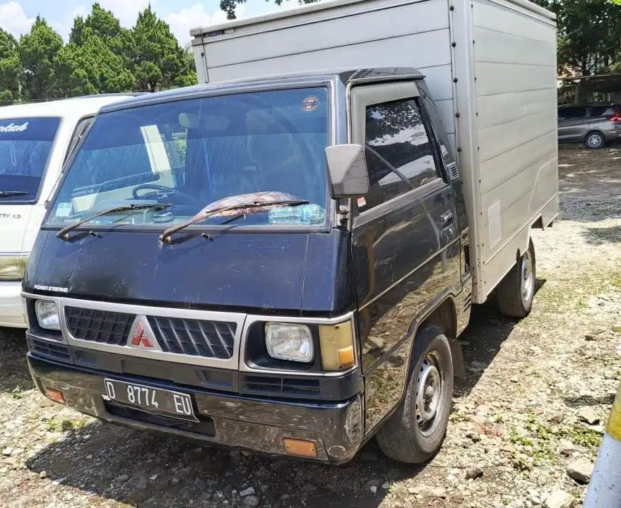 Mitsubishi L300 Box Tahun 2015 Diesel