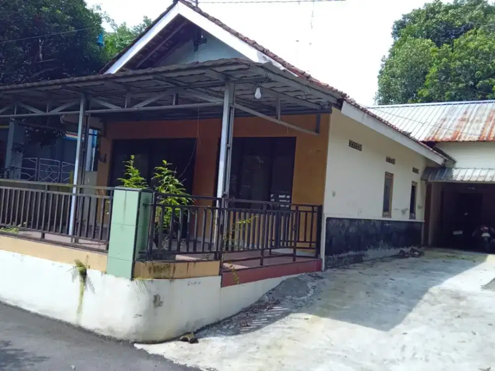 DIJUAL RUMAH MURAH SEPUTARAN JALAN MAGELANG